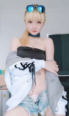 女生张开腿_720免费观看最新