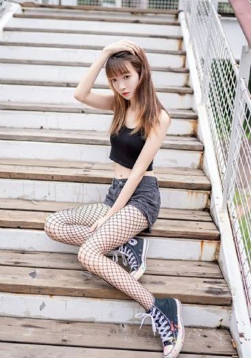 julia紧身裙女教师在线视频_720电影完整版在线观看